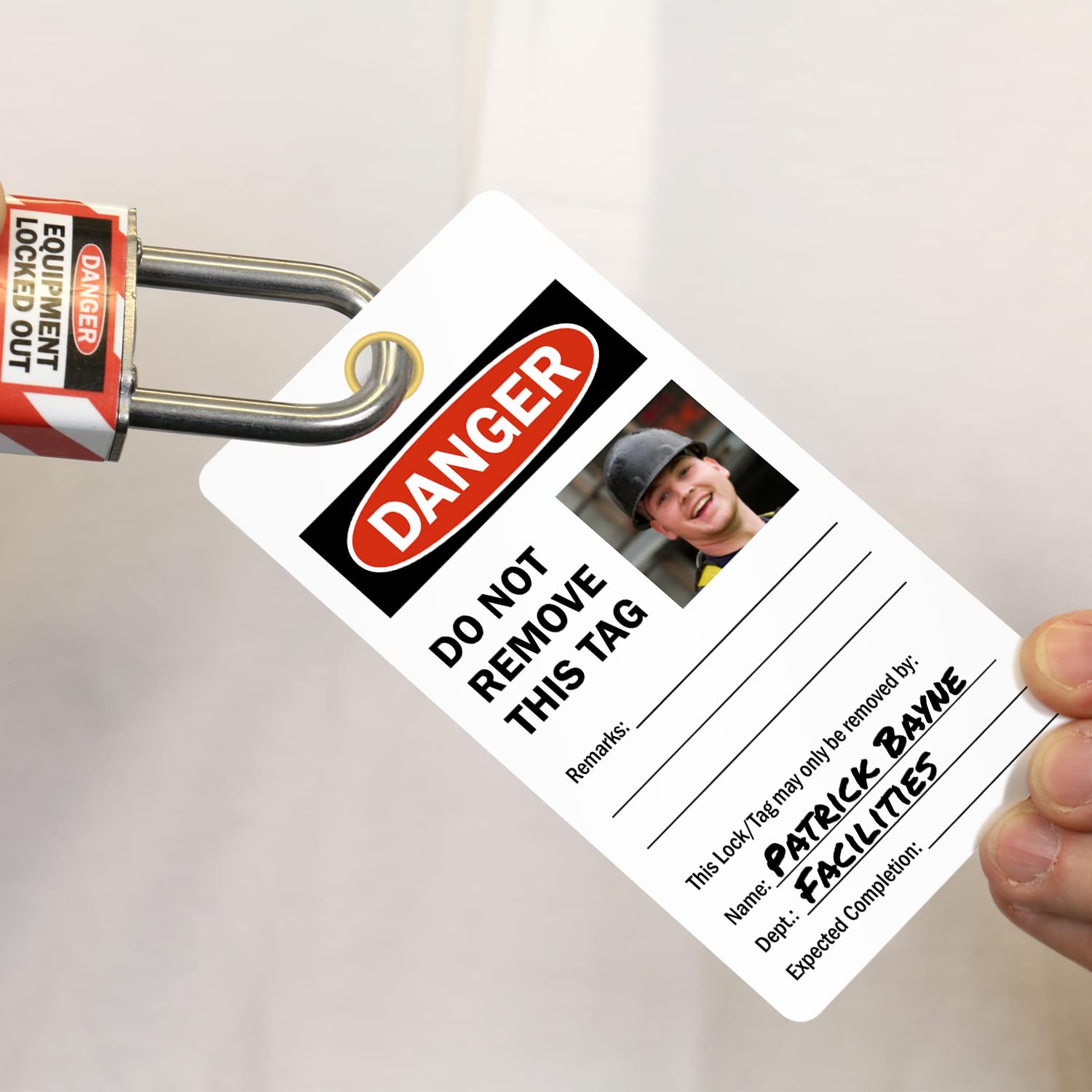 Take.Free&Out様 Amazon.com: SmartSign Do Not Operate - Equipment Locked Out